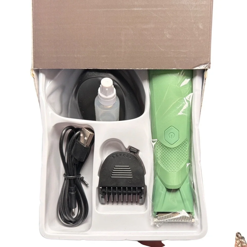 Voukad Green Cordless Body Hair Trimmer with Charging Dock -‎ Brand New